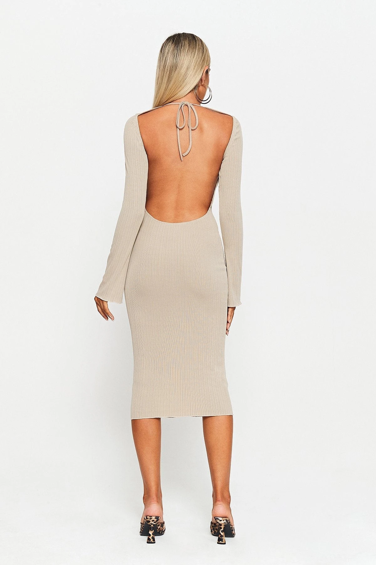 SOLADO Flared Sleeve Open Back Bodycon Midi Dress Without Belt 4 SOLADO Flared Sleeve Open Back Bodycon Midi Dress Without Belt - Image 4