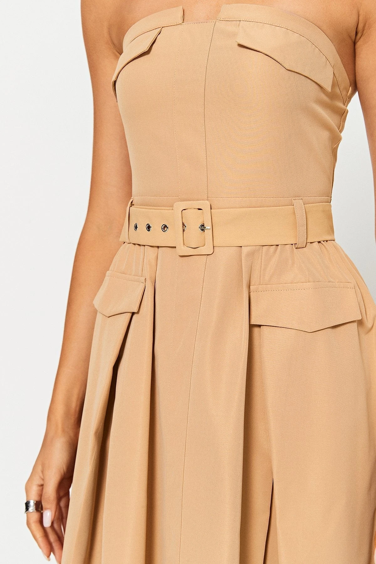 SOLADO Asymmetrical Neck Cinched Waist Cargo Midi Dress With Belt 5 SOLADO Asymmetrical Neck Cinched Waist Cargo Midi Dress With Belt - Image 5
