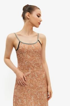 Solado Floral Print Contrast Trim Cami Maxi Dress 7 Solado Floral Print Contrast Trim Cami Maxi Dress -Solado Shop jpeg f40b008c dce5 4049 98b1 3a39d67350c7 1800x1800